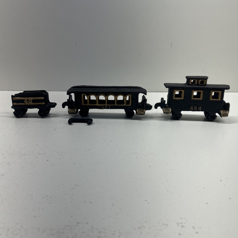 Vintage Cast Iron Toy Train Set 3 Piece Caboose Tender 404